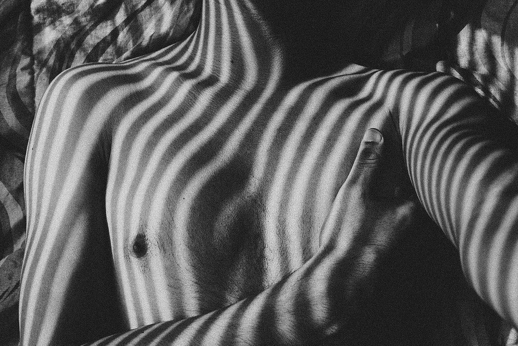 shirtlessboys:  (by Luis Tristán) 