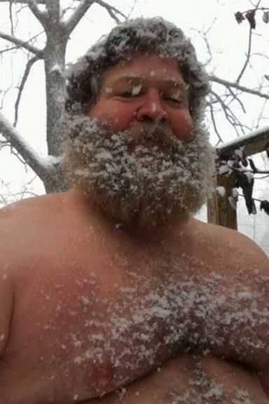musclepupmax:  bearcolors:  New Photos of hot beefy hairy men posted daily - - follow me: http://bearcolors.tumblr.com  This muscle bear   I love snowy beards.  But snowy hairy chest is some next level shit. Damn!