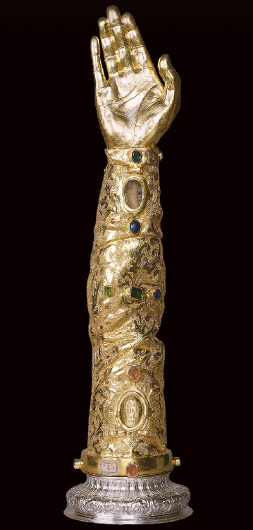 historyarchaeologyartefacts:Reliquary arm of Saint Saint John Chrysostom, Archbishop of Constantinop
