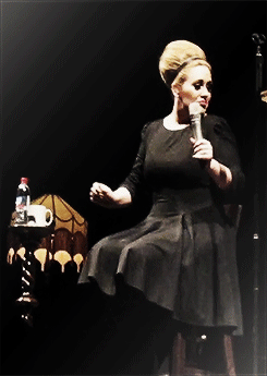 :   Adele’s shoulder bounce  
