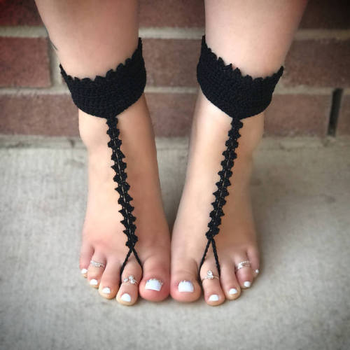 Crochet Barefoot Sandals // BohemianBeachBeauty
