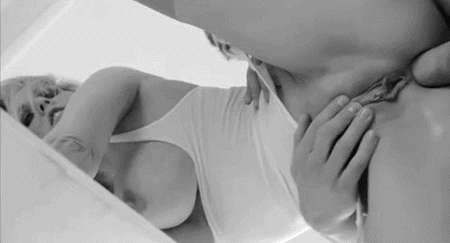 scarletbelie:  Follow me for more anal photos