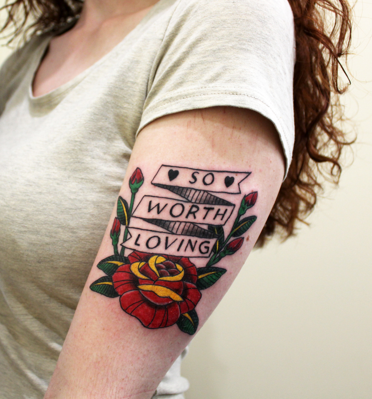 fuckyeahtattoos:  to remind myself that i am worth it. i am so worth loving. done