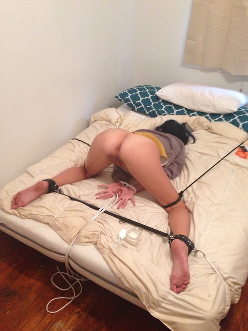 deviantsexualcouple:  Hey Deviants, The best birthday present ever. Submitted for