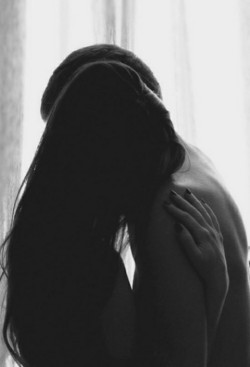 bored-teenage-dirtbag:  💏 Kiss 💏 on We Heart It.