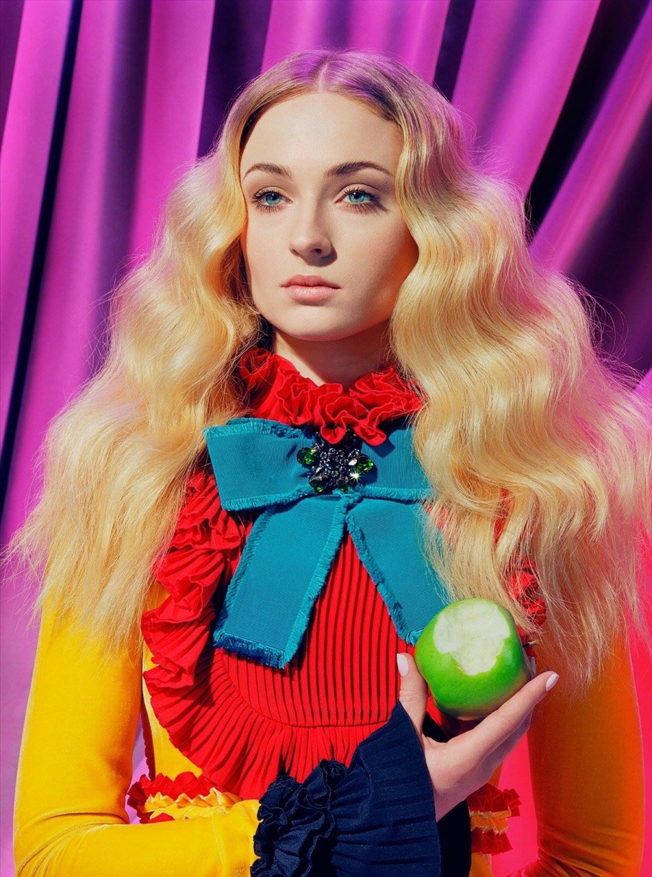 adreciclarte:  Sophie Turner by Miles Aldridge, 2017
