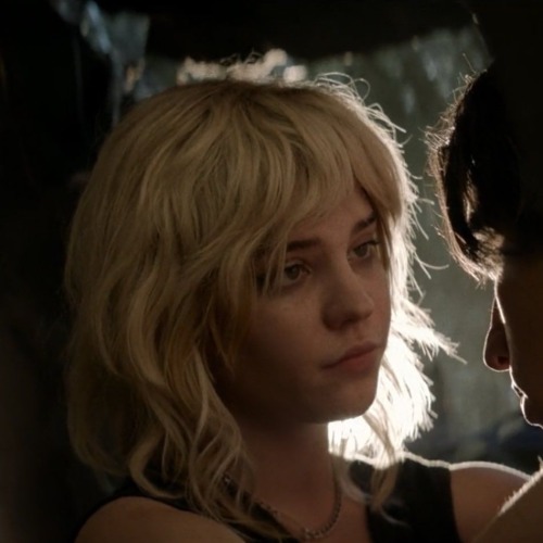 So You're Telling Me That Nat Looked At Travis Like That AND HE STILL COULDN'T GET IT UP?! If She Looked