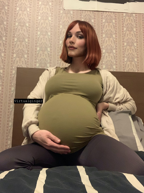 pretend pregnant