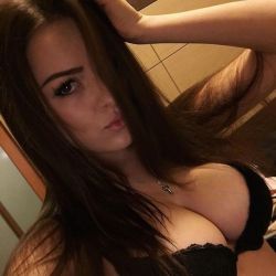 stunninginstagirlsme:Join me on Free Live