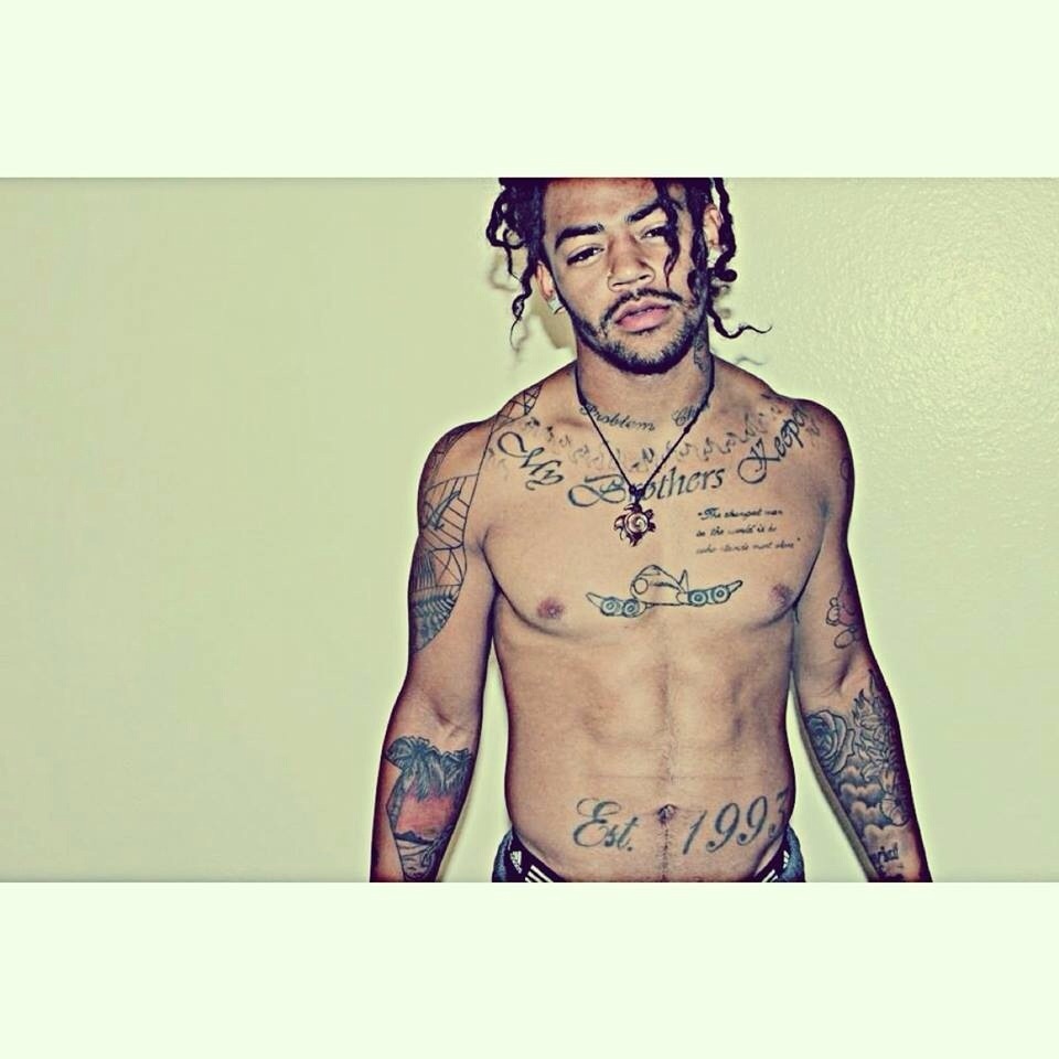 sleezedoutt:  The things I would do to him