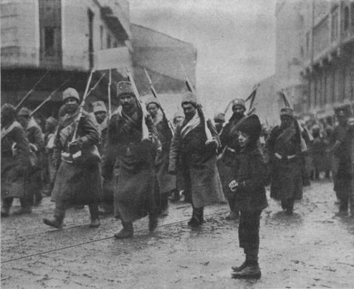 Russian troops enter Lvov, 1914