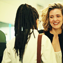 timelordofdinosaurs:  #nerd flirting   😏