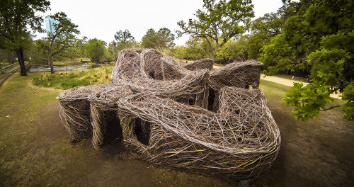 Patrick Dougherty, Boogie Woogie (2014) Image via JAEKAE