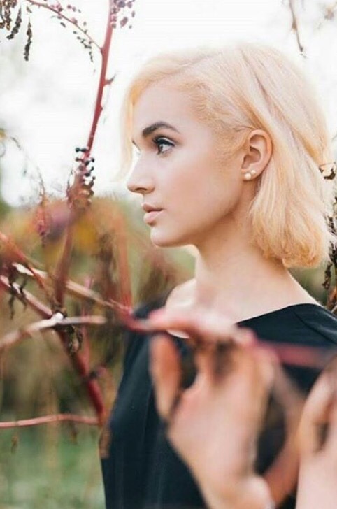 poppypics:  rare.poppy on ig has old poppy vids!!
