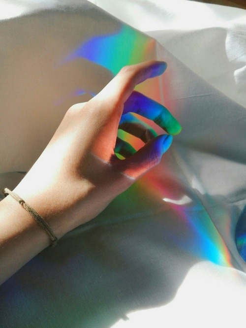 regeyless: rainbow aesthetics