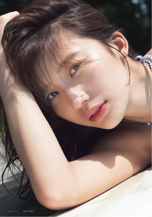 uptou:  週刊少年マガジン 2018年45号小倉優香 #1