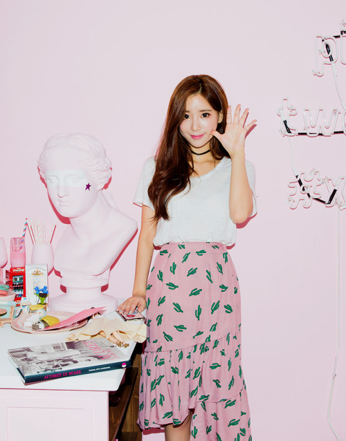 korean-dreams-girls:  JungYeon - June 19, 2015 1st Set