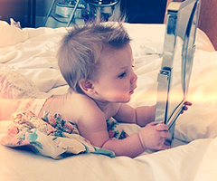 fucksszarry-deactivated20130831:  Baby Lux. (x) 