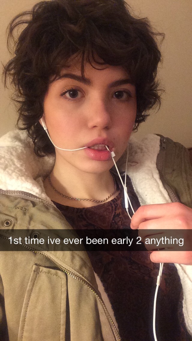 daughterofhungryghosts:  add my snap @ alyantorcha to stay up to d8 w my emotional