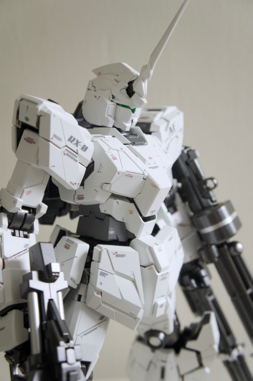 scandalousmess:PG Unicorn Gundam (Part 2 - Unicorn Mode) Here are 10 selected photos which culmina