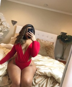 thickaddiction:  https://www.instagram.com/cierarogers