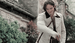 chraliecox:You know when I said I knew little about love? That wasn’t true. I know a lot about love.