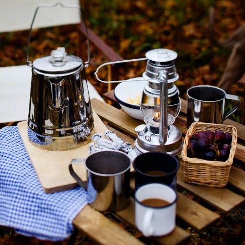 Hot cocoa picnics in the woods make the perfect Sunday  . . . Hashtags: #cocoacauldron #thecocoacaul