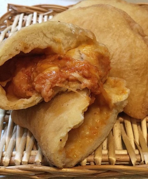 crosmataditele - Panzerotti fritti mozzarella e pomodoro