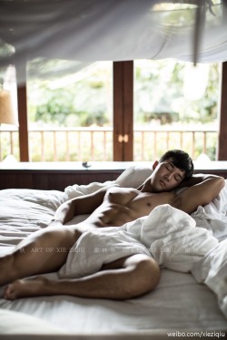 hunkxtwink:  Xie ZiQiuHunkxtwink - More in my archive