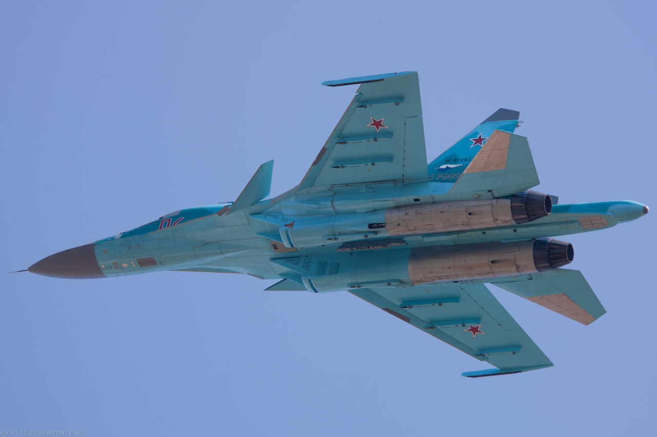 rocketumbl:  Su-34