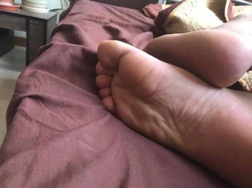 Shout out!!!Submission from @ar.__17  Size 42#boyfeet #boytoes #boysoles #adoreboyfeet #loveboyfeet 