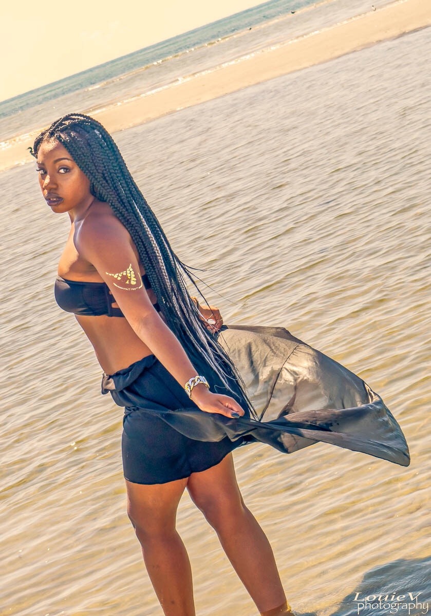 kimreesesdaughter:  almostdopetragedy:  Idk if I’m late or not but HAPPY DARK SKIN
