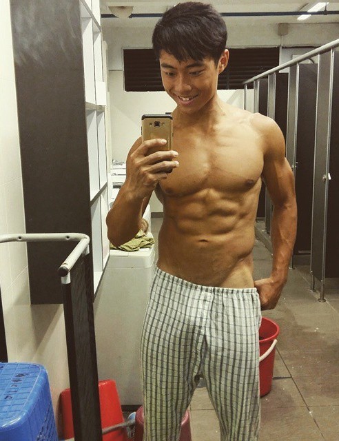 merlionboys: Midweek Military Boyfriend II - Looking hunky but cute!merlionboys.tumblr.c
