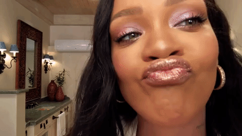 Cultivating Your Signature It Girl Aesthetic | THE IT GIRL DIARIES