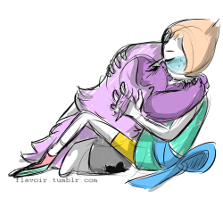 flavoir:  30 Day OTP Challenge Day 12 - Making Out  I wonder how many times Pearl has poked Amethyst in the eye with her nose while they were kissing… 