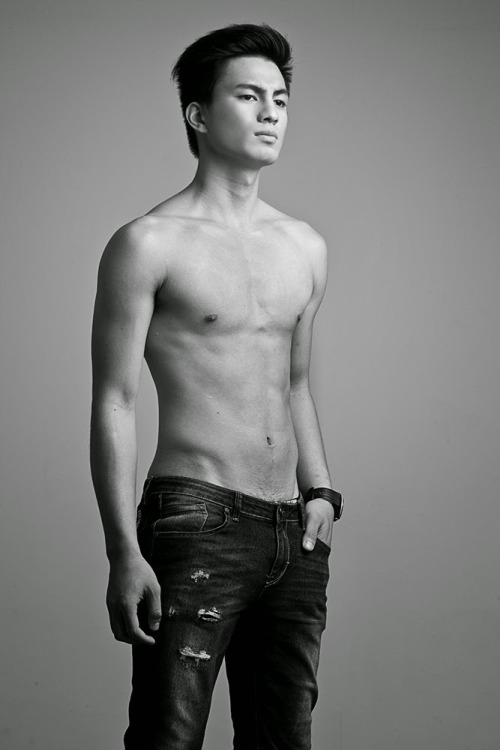 365daysofsexy:  ANJO DAMILES 