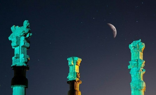 parsabad: Lunar eclipse/ PERSPOLIS/ Fārs/ Iran Photographer: amir sadeghian