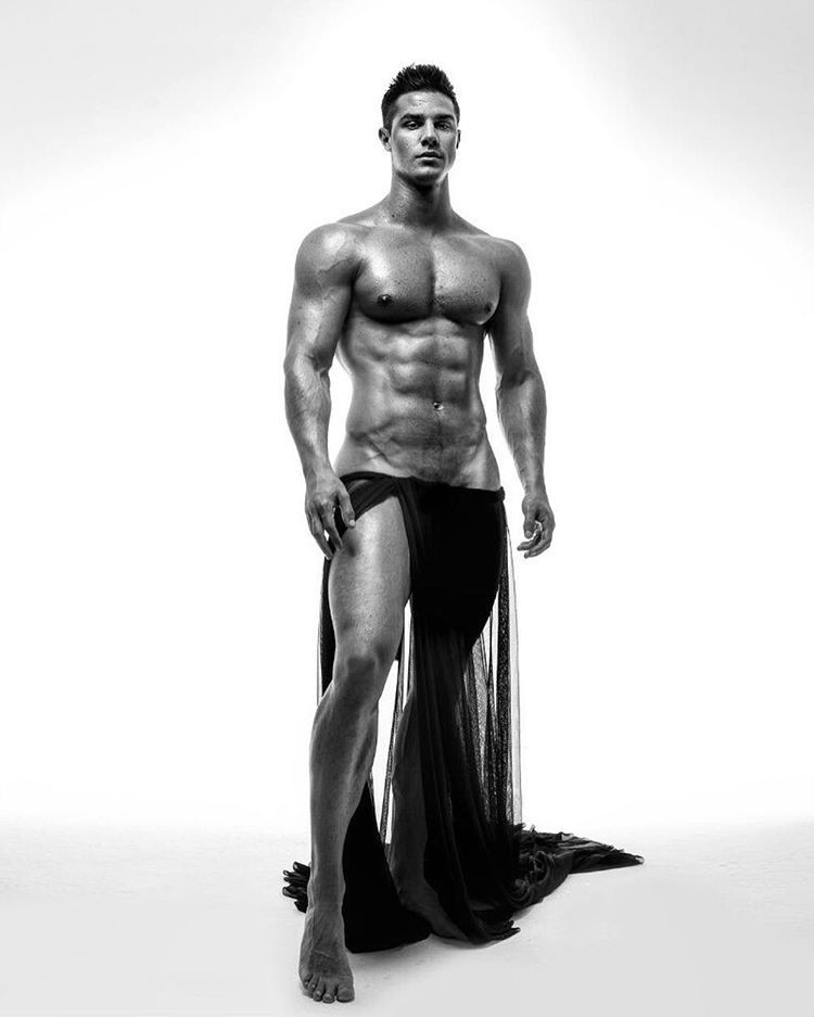 chudoguys:  Dmitry Averyanov by Timur Mironov