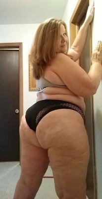 crazyfunmonkey1:  bestbbw666:    I wanna