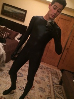 princeconfused:  got my first full body suit ;) 