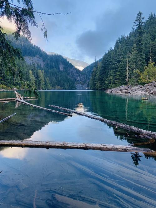 jbeckham44: Lindeman Lake, Chilliwack BC, Canada [OC] [3024 x 4032] via /r/EarthPorn ift.tt/