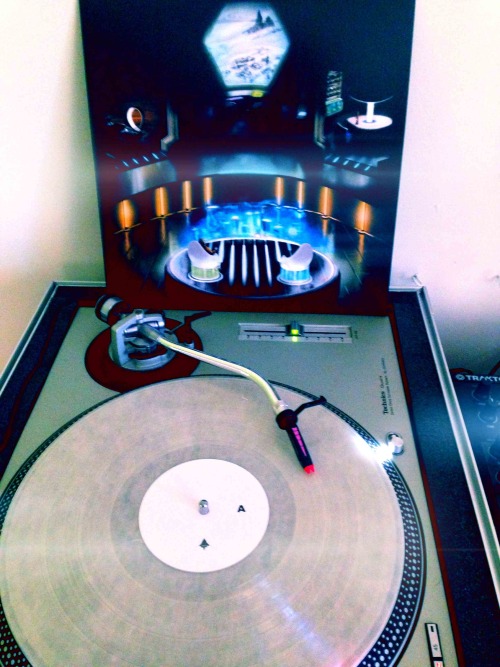vinylsundays:  Infinity Shred // Sanctuary // 2013 Welcome to my cyberpunk morning. 