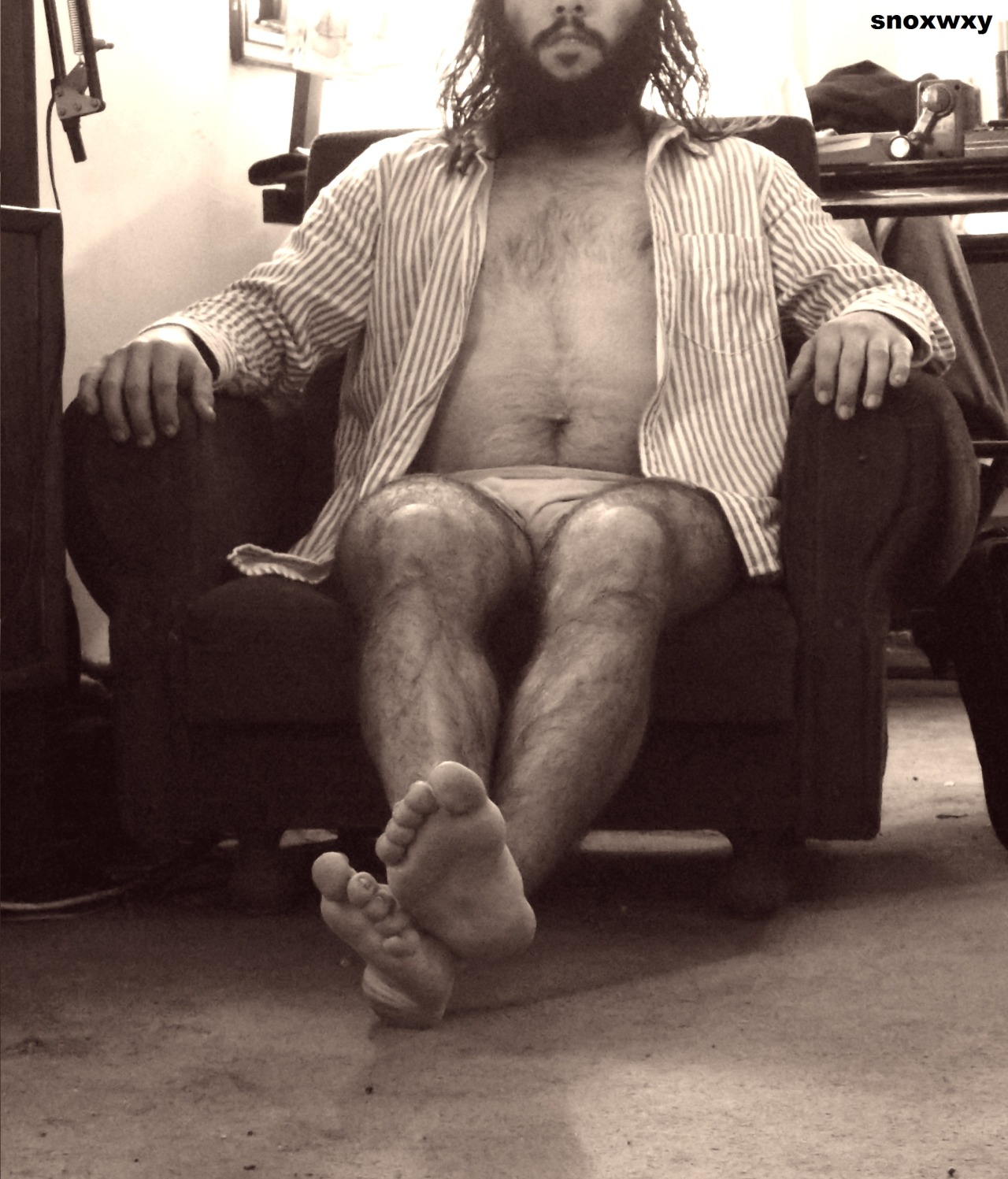 photographicpornography:  asleepylioness:   Dear Lioness, the theme “vintage”