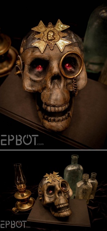 halloweencrafts: DIY Steampunk Skull for $2 Tutorial from EPBOT. Can you believe the main components