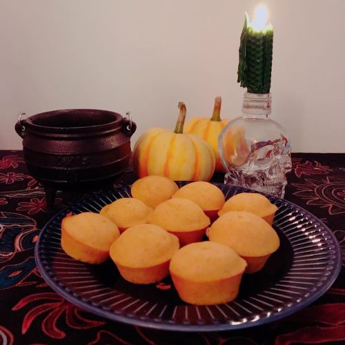 Pumpkin spice mini cupcakes Happy Halloweek (at Dongba, Beijing, China) www.instagram.com/p/