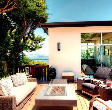 Deck Uncovered In San Francisco