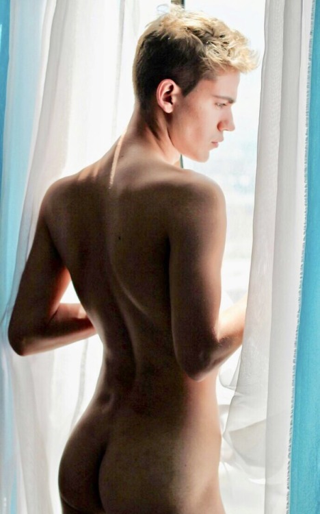 quintessentialtwinks3:  marko andre leon
