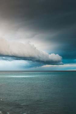 r2&ndash;d2:  Storm By Photopeter71 