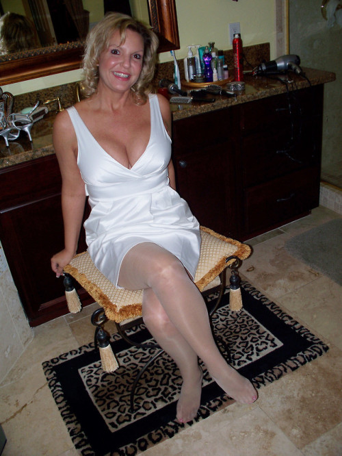 Mature Blonde In White Dress and White Pantyhose allmylinks.com/pantyhoseme