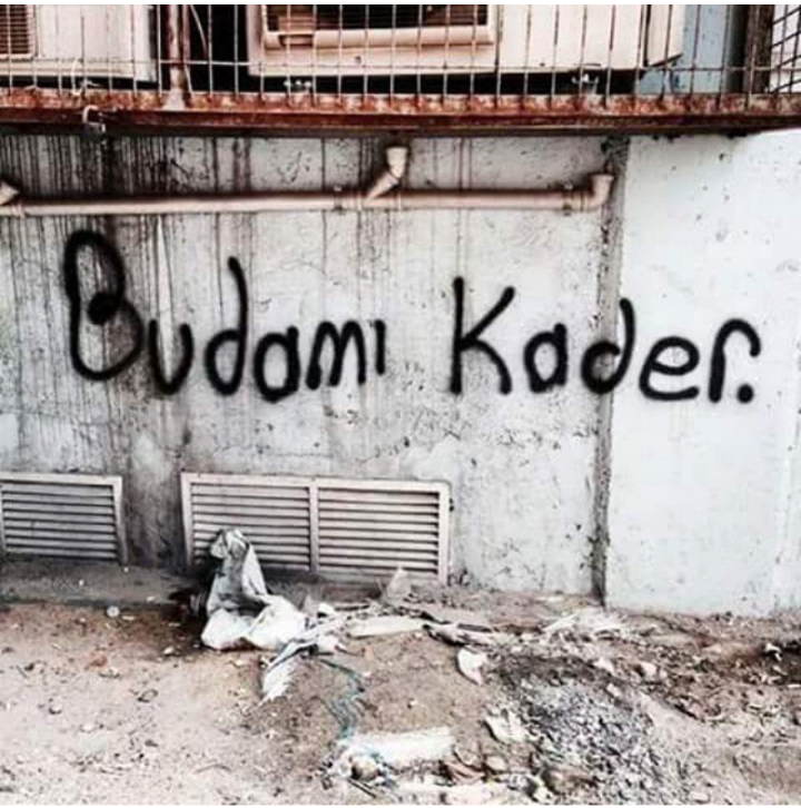 kendiutopyasindayasayanergen:  Ama artık yeter
